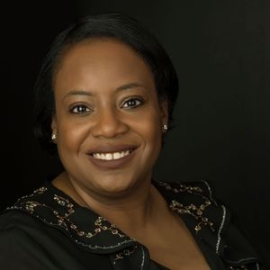 Meet your Posher, Donita